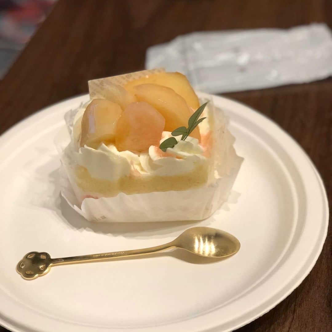 粕谷雄太のインスタグラム：「素敵なケーキ頂きました☺️」