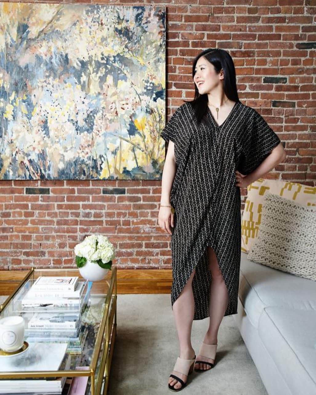 HGTVさんのインスタグラム写真 - (HGTVInstagram)「A gallery wall, a home office, patterned stairs... what more could you ask for in a hip NYC home?! 🌃 Tour the homebase of online art gallery director Tze Chun of @uprisenyc to see how she brings her artful taste home. 🎨 See the full tour of Tze's chic spot at the link in our profile. 🔝⁠⠀ ⁠⠀ #design #interiordesign #hometour #uprisenyc #prospectheights #NYC」7月30日 1時18分 - hgtv
