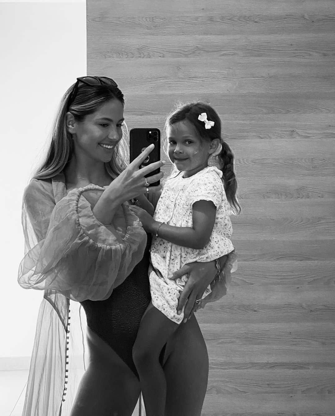 Mathilde Goehlerのインスタグラム：「Love you more than anything ♥️」