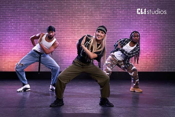 Nika Kljunのインスタグラム：「ALRIGHT! Here we go! 🔥😎🚦 @clistudios #2020danceexperience . Teaching today 11:30am PST & tomorrow 9:30am PST! 🎶 are #instruction 🌶  by @jaxjones @ddlovato & tomorrow #rainonme by @ladygaga @arianagrande !! ☔️  . LET’s DANCEEEEE! 💪🏼😃🕺🏽 . #nikakljun #nikakljunchoreography #clistudios #nkmerch #nikakljunmerchandise #livestreaming #onlinedanceclasses #onlinedance #letsdance #prodancers #prochoreographers #letthefunbegin #signupnow」