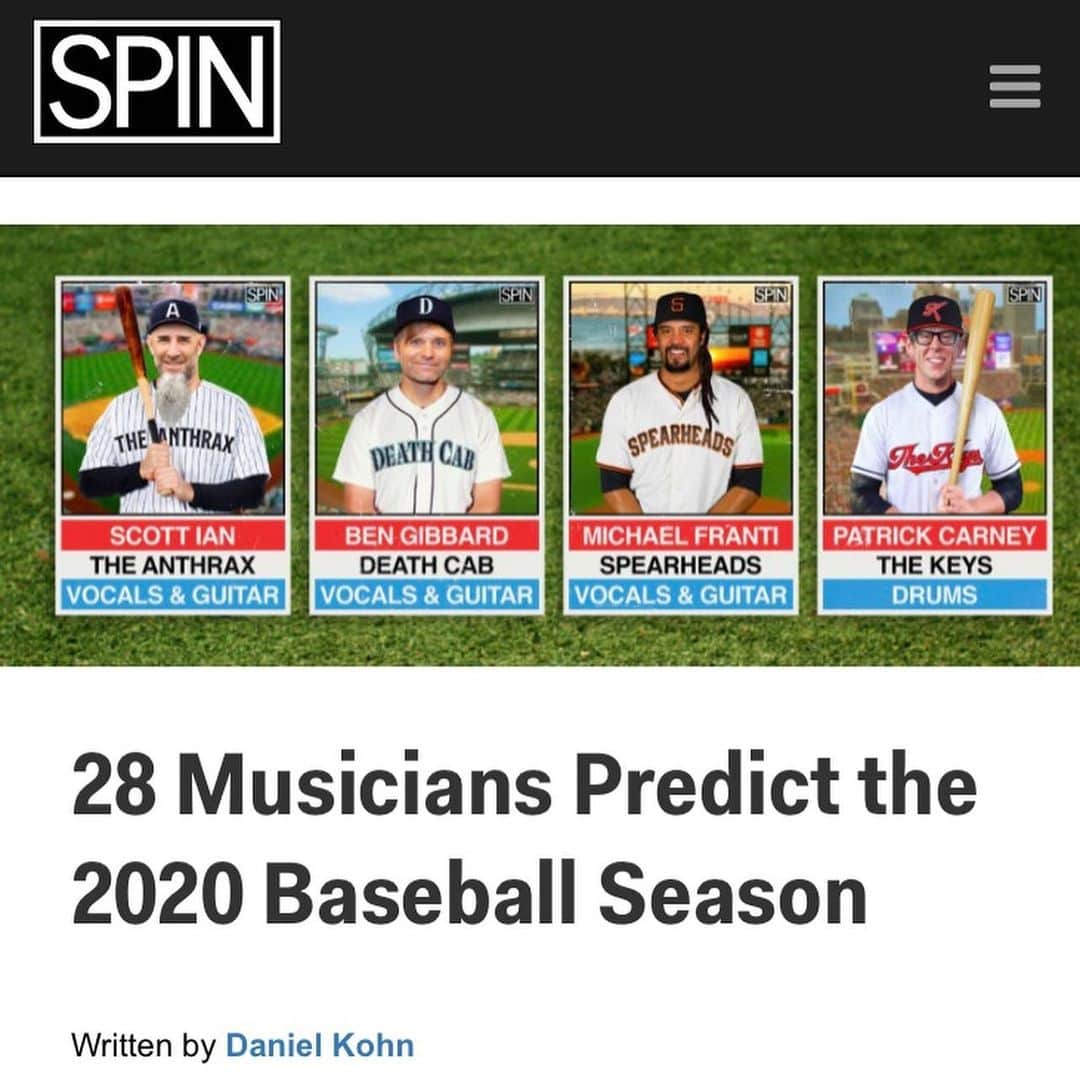 Bad Religionさんのインスタグラム写真 - (Bad ReligionInstagram)「Remember that time Greg sang the national anthem at a Milwaukee Brewers game? That was cool! Spin Magazine talked to both Greg and Brian about their predictions for the 2020 MLB season, ya-hey PLAYBALL! ⚾️🌭link @spinmag」7月30日 1時48分 - badreligionband
