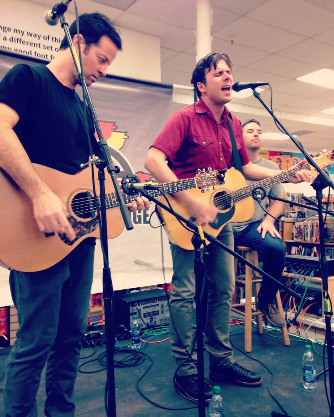 Jimmy Eat Worldのインスタグラム：「#WednesdayRewind to Integrity Blues release week in 2016 when we played in our backyard at @ziarecords. Link to listen in bio. . Stay tuned for more content coming your way very soon and in the meantime, buy some records at Zia!」