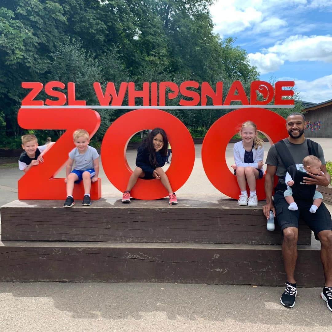 マット・フィリップスのインスタグラム：「Big thanks to Whipsnade zoo for a great day out today 😊 @zslwhipsnadezoo @limelightaccess」