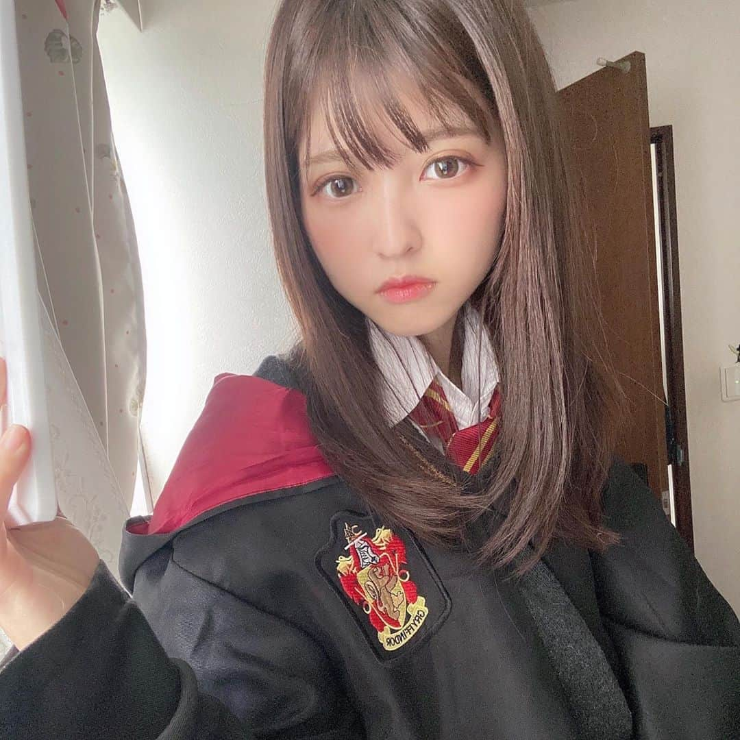 猫田あしゅさんのインスタグラム写真 - (猫田あしゅInstagram)「ホグワーツ生🦉♥️ . #ハリーポッターコスプレ #ハリーポッターコーデ #ハリーポッター #グリフィンドール #グリフィンドール生 #ホグワーツ #harrypotter #harrypotterfanart #harrypotter  #harrypottercosplay #ホグワーツ魔法魔術学校 #Griffindor #hogwarts #cosplay#cosplayer #cosplaygirl #cosplayphoto #cosplayphotography #コスプレイヤー #コスプレ女子 #コスプレ #コスプレイヤー自画撮り部 #角色扮演者 #角色扮演」7月29日 17時52分 - nekota_ashu