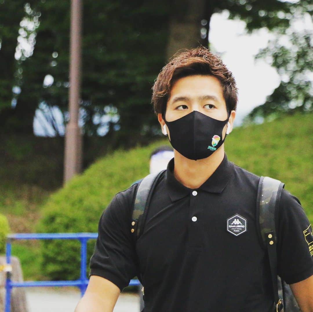 ジェフユナイテッド市原・千葉のインスタグラム：「選手がスタジアムに到着🔥 #jefunited #ジェフ千葉 #jleague #Jリーグ #winbyall #モンテディオ山形」