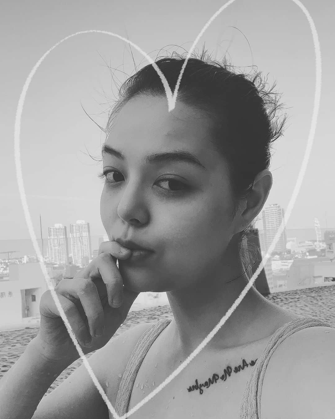 maya kibbel キベルまやのインスタグラム：「Thank you @paulinecamille challenge accepted 🖤 #womensupportingwomen」