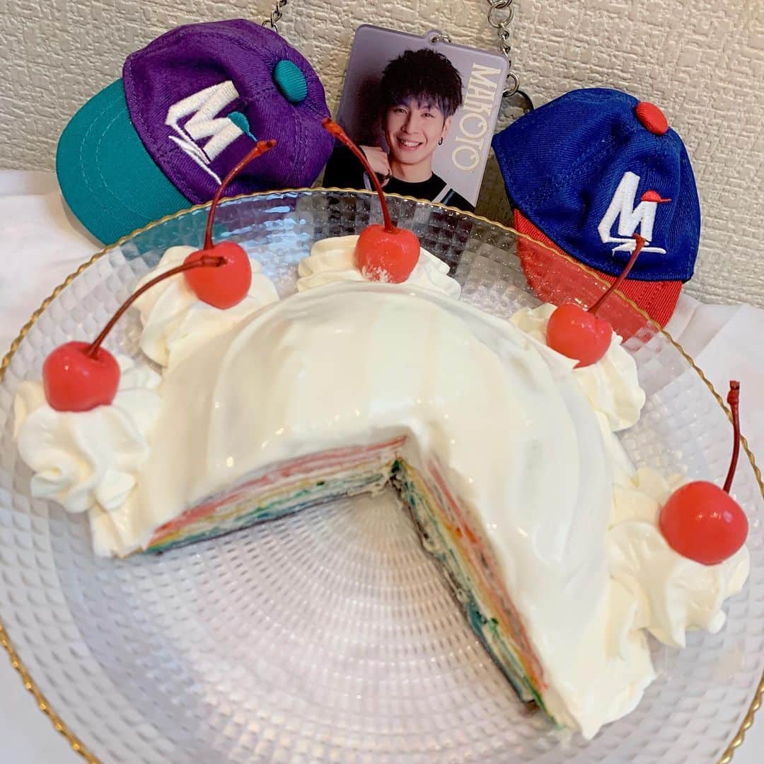 ちょこばななさんのインスタグラム写真 ちょこばななinstagram お誕生日時間なかったので虹色ミルクレープ作りました 簡単だから真似してみてね Youtubeに大体の作り方載ってます 本人不在の誕生日会 長谷川慎 手作りケーキ バースデー