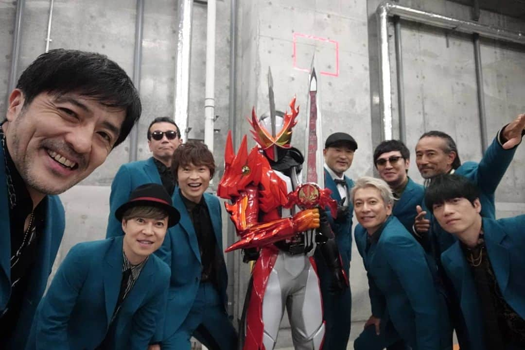 谷中敦さんのインスタグラム写真 - (谷中敦Instagram)「#スカパラ が #仮面ライダー の新シリーズ、仮面ライダーセイバーの主題歌とエンディングテーマを担当することが発表になりました。主題歌はフィーチャリングありでそのアーティストは追って発表。エンディングはドラマー茂木欣一が歌ってます。早く聴いて欲しいです。#仮面ライダーセイバー」7月29日 18時43分 - a.yanaka