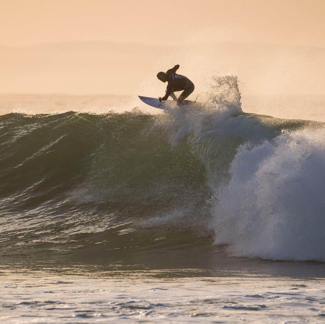 オーウェン・ライトさんのインスタグラム写真 - (オーウェン・ライトInstagram)「Missed out in going to South Africa this year! Can’t wait to go back... always have the best time there!  @wsl 📷 @badboyryry_」7月29日 18時47分 - owright