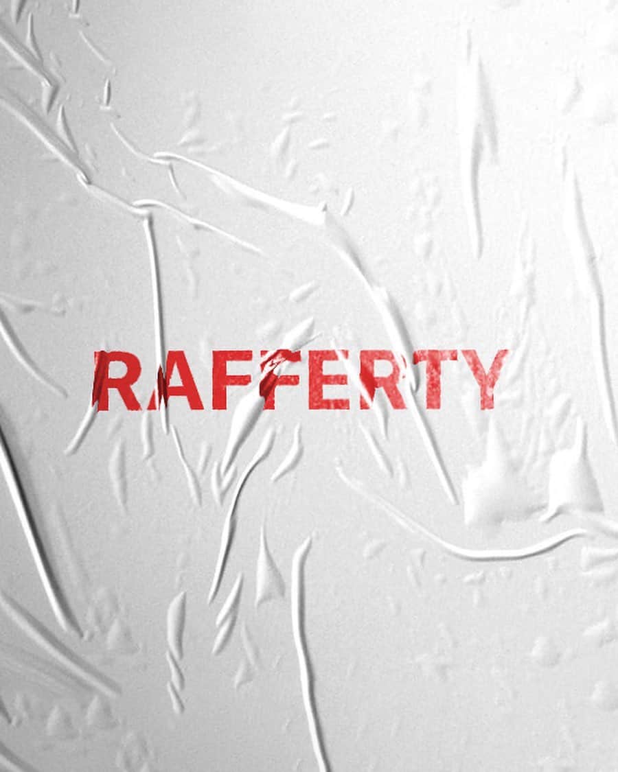 Valentinoさんのインスタグラム写真 - (ValentinoInstagram)「Rafferty Law shot by Sadie Frost, London #ValentinoEmpathy @rafflaw  The Maison is pleased to announce that all talents involved in this upcoming project have decided to donate their fee. 1 Million euros will go to the Italian Hospital Lazzaro Spallanzani in Rome, the Italian Hub fighting against COVID-19.」7月29日 19時10分 - maisonvalentino