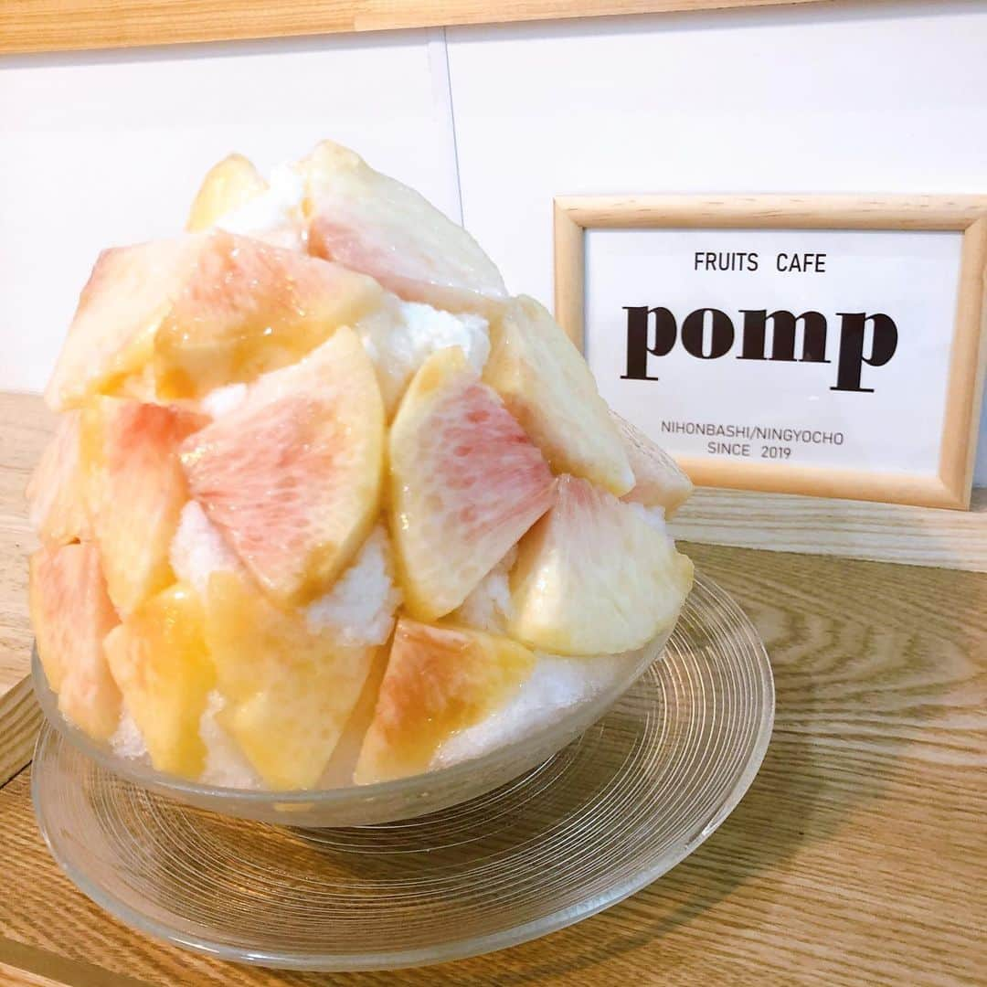 京佳さんのインスタグラム写真 - (京佳Instagram)「人形町にある フルーツカフェpompさん🍑 桃かき氷🍑🍧  あいちゃん誘って 一緒に行ってきました。 人形町好きになった💕 雰囲気サイコ🧚  あいちゃんともたくさん お話できて超ハッピーーな日  #かき氷 #🍑 #人形町 #peach」7月29日 19時24分 - kyouka_1202