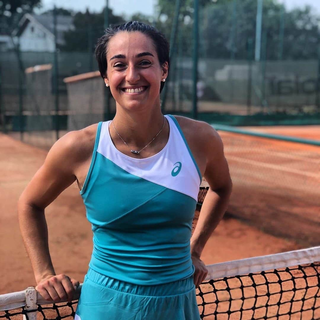 WTA（女子テニス協会）さんのインスタグラム写真 - (WTA（女子テニス協会）Instagram)「#HomeCourt 👗• @carogarcia Match outfit for practice session 💪🏻🤗😅 All good it always fits me after 5 months without competition 👌🏻 #FlyWithCaro #homecourt」7月29日 19時35分 - wta