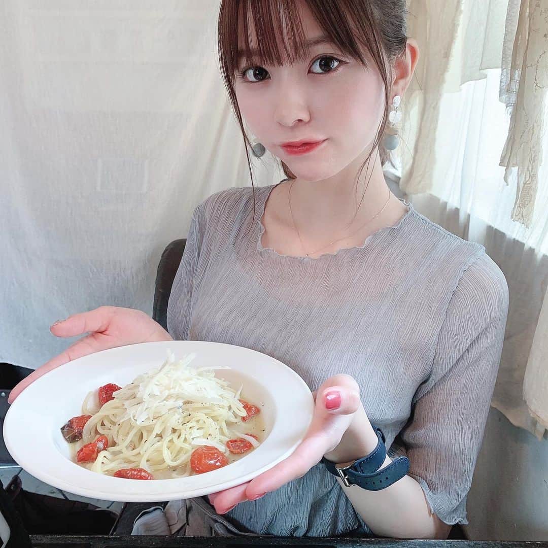 のインスタグラム：「🎐 ・ ・ こちらは #カフェごはん ですが 夏におすすめのお家ごはん教えてください💭 ・ ・ 🏷 @grl_official  ・ ・ #渋谷カフェ #渋谷ランチ #grl #グレイル #シースルートップス」