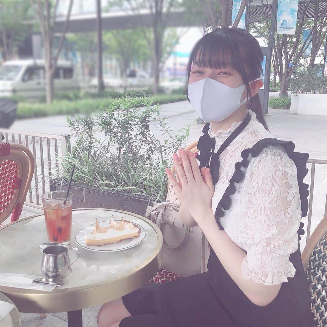 安部若菜さんのインスタグラム写真 - (安部若菜Instagram)「「まて」と「いただきます」が出来ます #カフェ #梅田カフェ #ケーキ」7月29日 21時38分 - _wakapon_