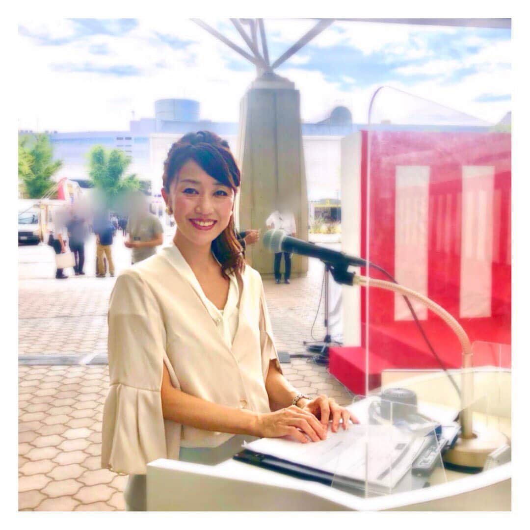 のインスタグラム：「.﻿ .﻿ 今日開幕した﻿ オープニングセレモニー&セミナーの司会を﻿ させて頂きました。﻿ 　　　　　　　　　　﻿ 長いタイトルですよー！﻿ 　　　　　　　　　　　﻿ 　　　　　　　　　　　　　﻿ 『第12回関西ホテル・レストラン・ショー﻿ プラントショーOSAKA2020﻿ メンテナンス・レジリエンスOSAKA2020﻿ 第12回生産システム見える化展 ﻿ 第3回自動化・省人化ロボット展﻿ 気象・気候対策ビジネスWEEK2020(夏)大阪﻿ 第6回国際ドローン展』﻿ ﻿ 　　　　　　　　﻿ という豪華な催しが﻿ インテックス大阪で一堂に会しています✨﻿ ﻿ コロナ禍でのイベントの形も﻿ 一気に変化していて﻿ ﻿ 　　　　　　　　　　　　　﻿ 司会台にはアクリル板と﻿ アクリルカプセル？﻿ ﻿ このご時世なので　　　　　　　　　　　　　　　﻿ 万全の体制で開かれる中﻿ 　　　　　　　　　　　　　　　﻿ 暑さを和らげるために置いてくださった﻿ 扇風機もありがたかったです🍀﻿ ﻿ 　　　　　　　　　　　　　　　　　　　　　　　　　﻿ ✅詳しくはアメブロ更新　↓﻿ 　　　　　　　　　　﻿ http://ameblo.jp/naga-yuki/﻿ ﻿ ﻿ 　　　　　　　　﻿ #インテックス大阪 #関西ホテルレストランショー  #オープニングセレモニー #司会 #開幕　#コロナ禍 #イベントの変化 #感染症対策 #コロナとの共存 #アクリル板 #アクリルカプセル #マスクがなくなり話しやすい #プラントショー #ドローン #三密対策  #大阪府　#大阪市 #大阪観光局」