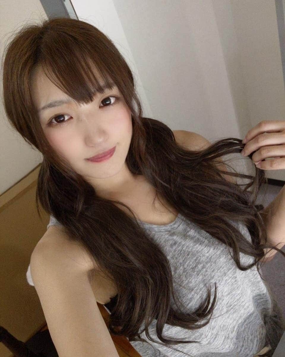 瀬山しろのインスタグラム：「I’pinx使ってみました！ アイデアとスマホだけですごい簡単にコンテンツが作れるのでクリエイターにはおすすめです！ 限定配信機能も特別感があって楽しい時間でした🧸💖 気になる方は是非試してみてください✨   @official_ipinx #アイピンクス #クリエイター #ライブ配信 #pr #写真集 #クリエイティブ #コスプレ #コスプレイヤー #コスプレモデル #コスプレ撮影 #コスプレメイク #コスプレイヤーさんと繋がりたい #cosplay #cosplaygirl #cosplayer #cosplayphoto #ライブ #live #アイピンクスライブ #live配信  #グラビア #グラドル #モデル #model #配信 #生配信 #live配信予告」