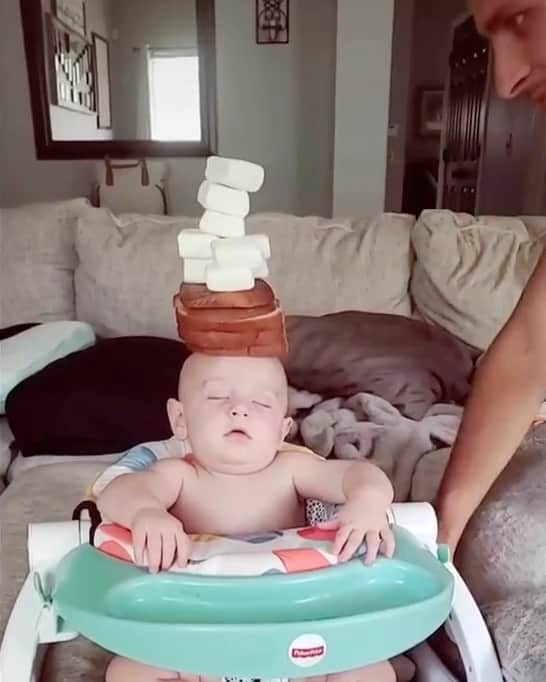 Average Parent Problemsのインスタグラム：「New baby challenge!!! Although I’m just sitting here wondering what the white things are. Slabs of butter? Bars of soap? Square marshmallows??? HELP. // Credit: ShelbyWilkett on tiktok」