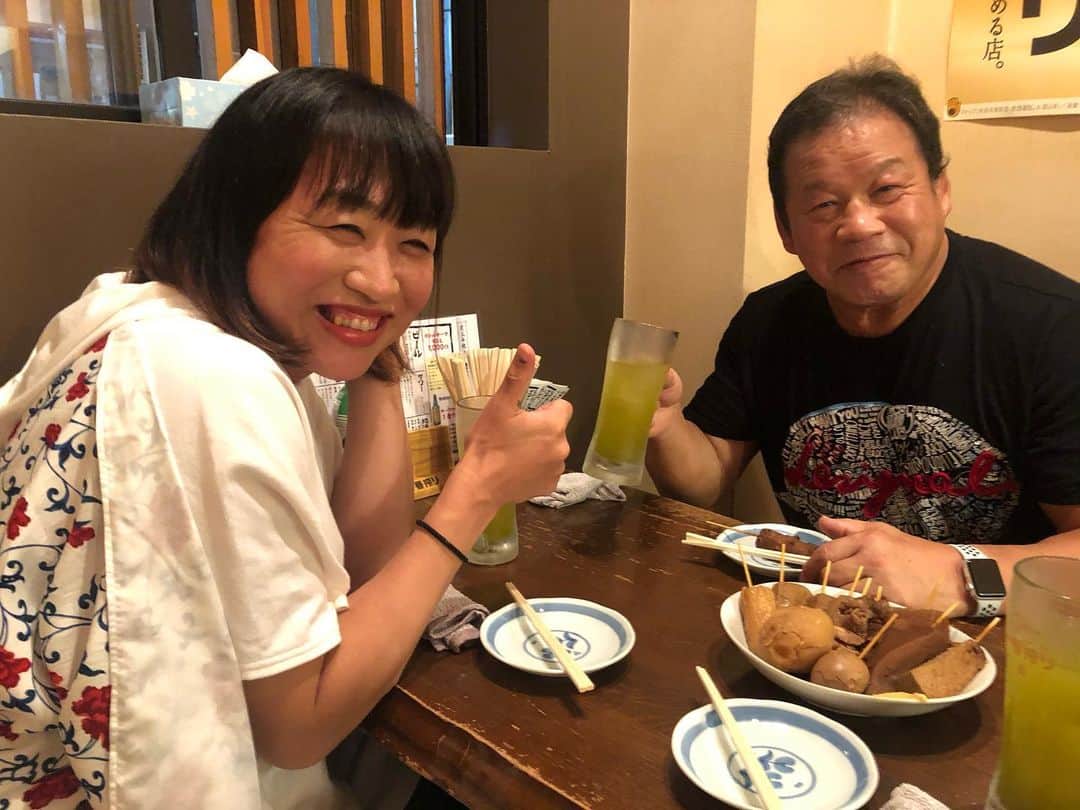 のインスタグラム：「藤波辰爾さんと飲ませていただきました！！めちゃくちゃ優しくて素敵な方で、ほんまにありがたいです！！！」