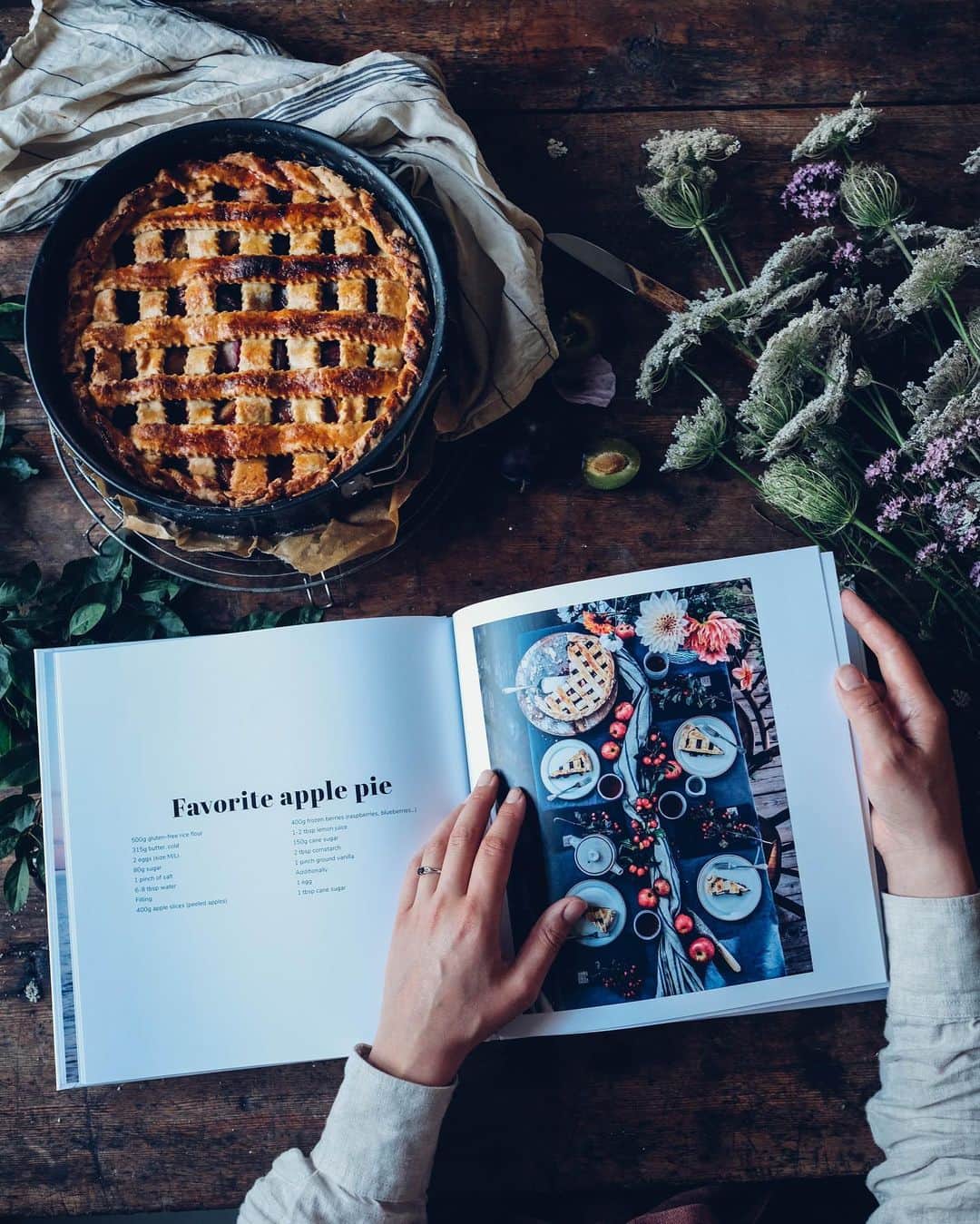 Our Food Storiesさんのインスタグラム写真 - (Our Food StoriesInstagram)「Werbung|Advertisement We teamed up with @onceuponapp to create this wonderful photo book to gather our lovely summer memories from Sweden and also have our favorite gluten-free pie recipe in print 🥧🥰❤️ With Once Upon you have a super easy tool to create photo books in a clean scandinavian design and your most loved images don't disappear in the amount of pictures on your phone. So get creative and create your unique photo book - maybe a collection of your favorite recipes or your latest summer project 👩‍🍳🌿 With the code foodstories20 you can have a 20% discount for the next two weeks. The app is available for download on the App store and Google play. We hope you enjoy. #onceuponapp ____ #photobook #photobooks #photobookalbum #glutenfreepie #glutenfreerecipes #glutenfri #glutenfrei #momentslikethis #onthetable #fellowmag #foodstylist #foodphotographer #germanfoodblogger」7月29日 22時59分 - _foodstories_