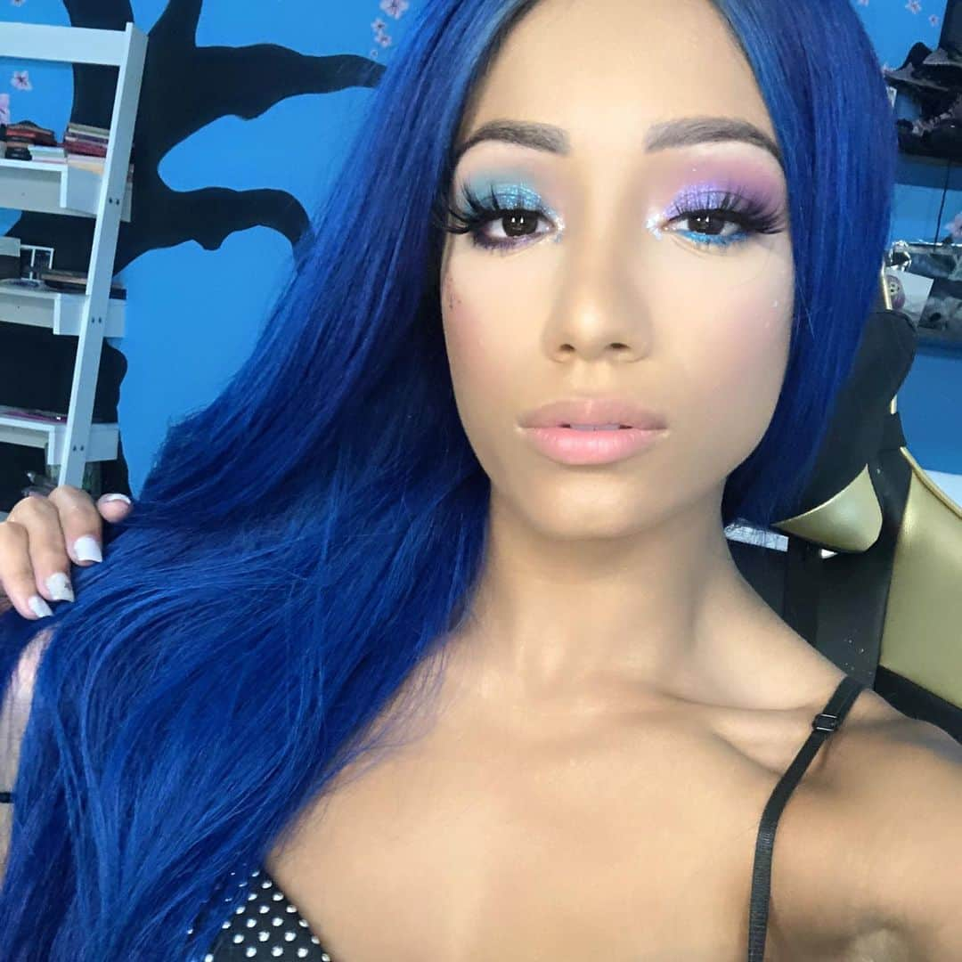 サシャ・バンクスさんのインスタグラム写真 - (サシャ・バンクスInstagram)「inspired to inspire⭐️  Inspiration @elisetheminiboss 💙 Make up @hudabeauty Mercury retrograde 🌎 #ThankYouDream #ThankYouEddie #ThankyouVince #makeup #2beltzbanks」7月29日 23時14分 - themercedesvarnado