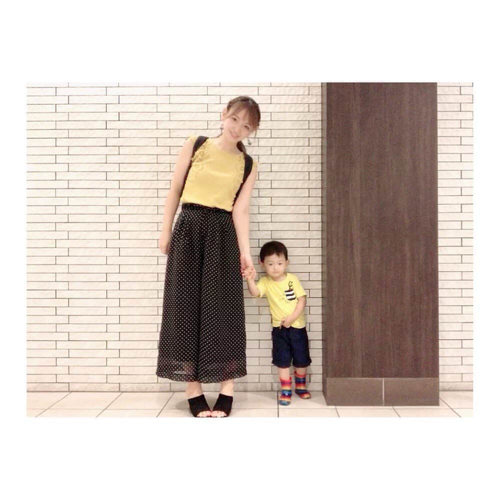 小河結香のインスタグラム：「やっぱ男の子だなぁ🚅💕 雨の日のお出掛けにオススメ✨ でもやっと梅雨が明けそう😋 今年は長かったな✋ #リニア鉄道館 #プラレール #雨の日のお出掛け #梅雨明け #男の子ベビー #2歳児男の子 #ただの天使 #ちっちゃな彼氏 #ベビスタグラム #インスタベビー #ig_baby #キッズレート #キッズフォト #ベビーフォト #子供写真 #赤ちゃん写真」