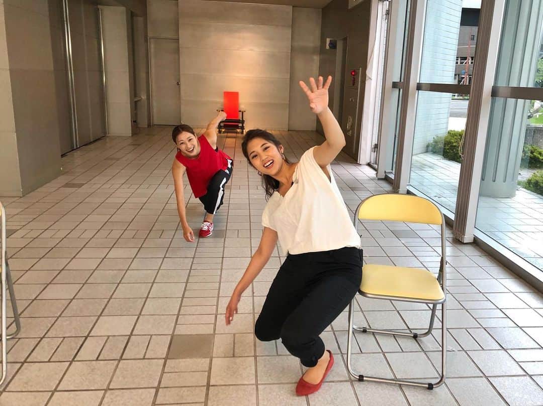 汾陽美樹のインスタグラム：「. 池田咲季さん💕 いつも楽しい体操ありがとうございます😄✨ 毎回笑いが絶えませんww . #ふるさとライブ #簡単 #体操 #池田咲季 さん」