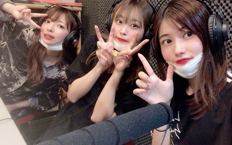 のインスタグラム：「. . 【壊れかけのルミレディオ！】 FM立川 8月1日16時〜 初回放送 . ラジオのパーソナリティをやらせていただく事になりました😭👏🏻 念願！！感激！！！ しかも1時間番組です！！！ 感謝！！！｡ﾟ(ﾟ´ω`ﾟ)ﾟ｡ . . myTuner Radioというアプリ内で視聴可能です❤︎ . 江藤彩也香、西村美咲、島﨑由莉香がお届けする禁断トーク満載のガールズトークラジオになります🔞 . 本当にガールズトークしすぎて放送が心配ですが皆さんお楽しみに、、！！！ . 重大発表もあるヨ🧚🏻‍♀️ . .」