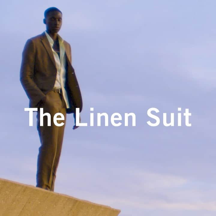 ペリーエリスのインスタグラム：「Dress for style and comfort at your next soirée in new season linen styles. #LifeReadySince1976」