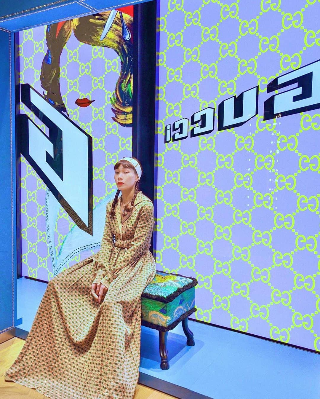 マドモアゼル・ユリアさんのインスタグラム写真 - (マドモアゼル・ユリアInstagram)「横尾忠則さんのアートに包まれたGUCCIのお店！内装も素敵でした💖 オープンしたばかりの渋谷ミヤシタパークに遊びに行ってきました🌹  #GUCCIxTOKION @gucci #GucciShibuyaMiyashitaPark #横尾忠則 #gucci #tadanoriyokoo」7月30日 10時55分 - mademoiselle_yulia