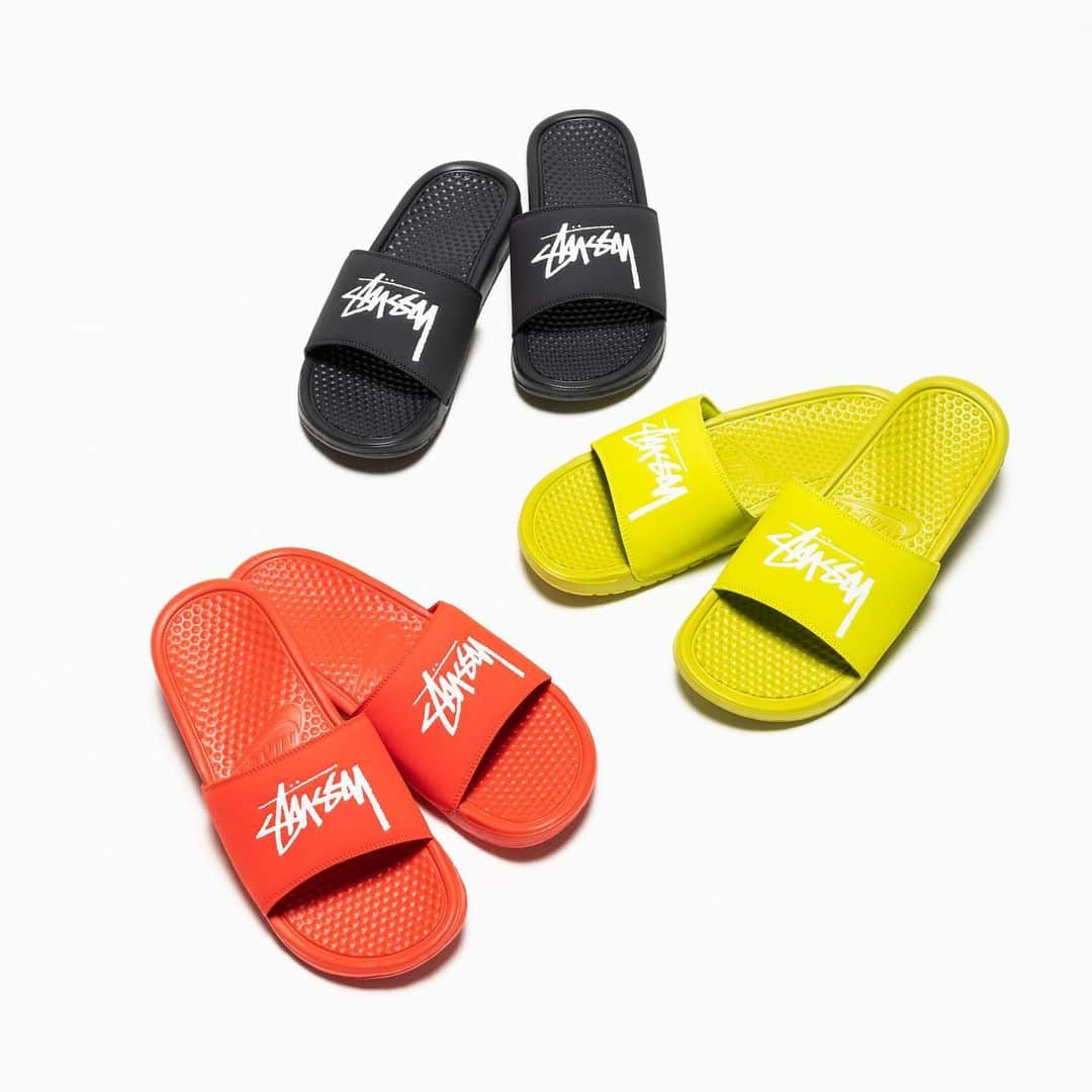 UNDFTDさんのインスタグラム写真 - (UNDFTDInstagram)「Nike x Stussy Benassi // Available Thursday 7/30 at Undefeated.com」7月30日 11時01分 - undefeatedinc