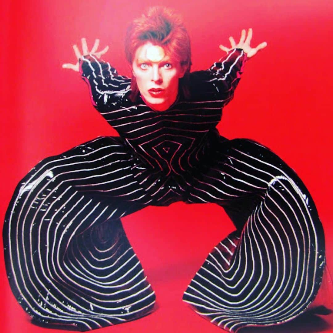 コスチュームナショナルのインスタグラム：「#kansaiyamamoto  #davidbowie  #❤️」