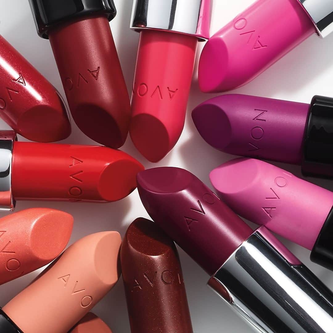 エイボンさんのインスタグラム写真 - (エイボンInstagram)「Celebrate #NationalLipstickDay with a free full-size Avon Nourishing Color Lipstick on orders $50+ when you shop with an Avon Representative!」7月30日 3時00分 - avoninsider