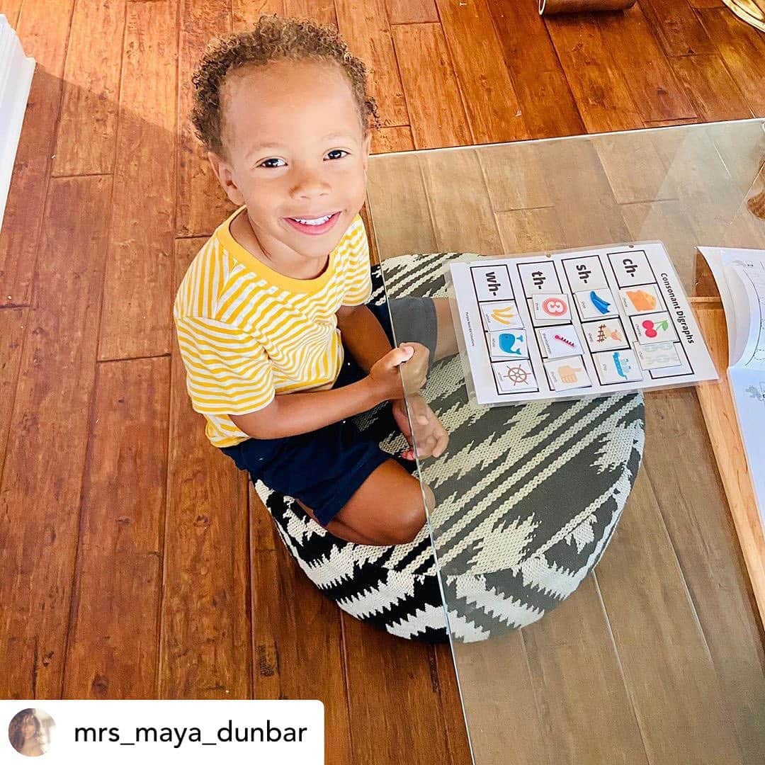 ロックモンド・ダンバーさんのインスタグラム写真 - (ロックモンド・ダンバーInstagram)「Let it begin! “The Black Box Academy for Free Thinkers” #blackhomeschoolers #blackhomeschooling #blackhomeschool365 #blackhomeschoolmom #blackhomeschooling #blackhistory365 #blackhistoryisamericanhistory #blackhistoryeveryday #blackhomeschoolfamilies」7月30日 3時15分 - rockmonddunbar