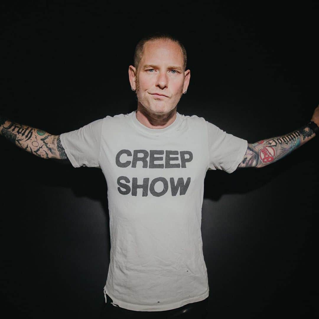 Stone Sourのインスタグラム：「Congrats to @coreytaylor on the announcement of his first solo record #CMFT! His debut album drops worldwide on October 2, featuring two new songs "CMFT Must Be Stopped" and "Black Eyes Blue”. Check them out now at thecoreytaylor.com」