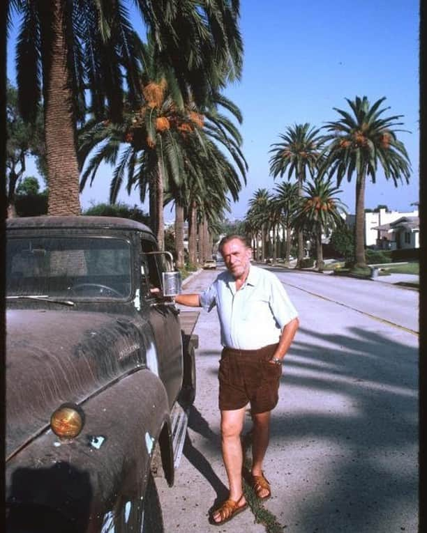 Flaunt Magazineさんのインスタグラム写真 - (Flaunt MagazineInstagram)「Flaunt is well beside itself for upcoming documentary: 'You Never Had It - An Evening with Bukowski' which features rare, rediscovered lost 1981 footage of the inimitable writer Charles Bukowski on a California night of wine & cigarettes at the peak of his success. The release, August 7th in virtual cinemas,  coincides with what would’ve been his 100th birthday. ⠀⠀⠀⠀⠀⠀⠀⠀⠀ ⠀⠀⠀⠀⠀⠀⠀⠀⠀ Directed by #MatteoBorgardt⠀⠀⠀⠀⠀⠀⠀⠀⠀ Produced by subject & journalist #SilviaBizio ⠀⠀⠀⠀⠀⠀⠀⠀⠀ ⠀⠀⠀⠀⠀⠀⠀⠀⠀ #CharlesBukowski #YouNeverHadIt」7月30日 3時31分 - flauntmagazine