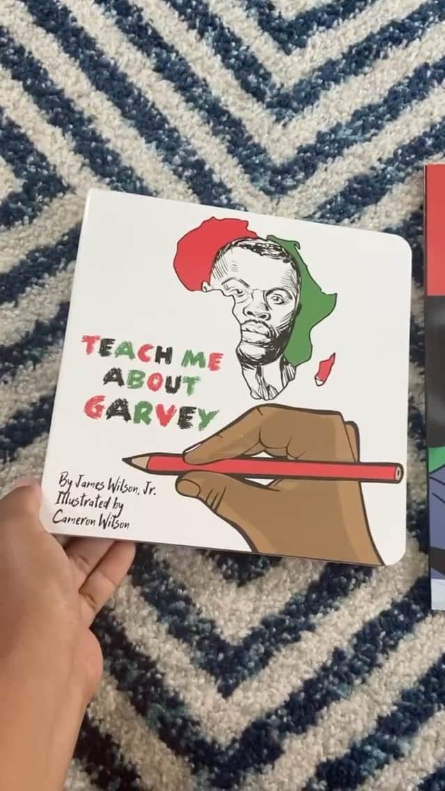 ロックモンド・ダンバーのインスタグラム：「Posted @withregram • @mrs_maya_dunbar Teaching our children about Marcus Garvey is imperative for their learning! ✊🏾❤️ @jameswrites615 #blackhomeschoolers #blackhomeschooling #blackhomeschoolingfamily #blackhomeschool365 #blackeducationmatters #marcusgarvey #marcusgarveyteachings」