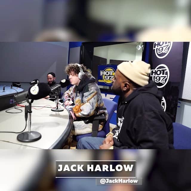 ファンクマスター・フレックスのインスタグラム：「Jack Harlow wit the bars! Pow! @ THE ARTIST U THINK I SHOULD LET SPIT BARS NEXT?」