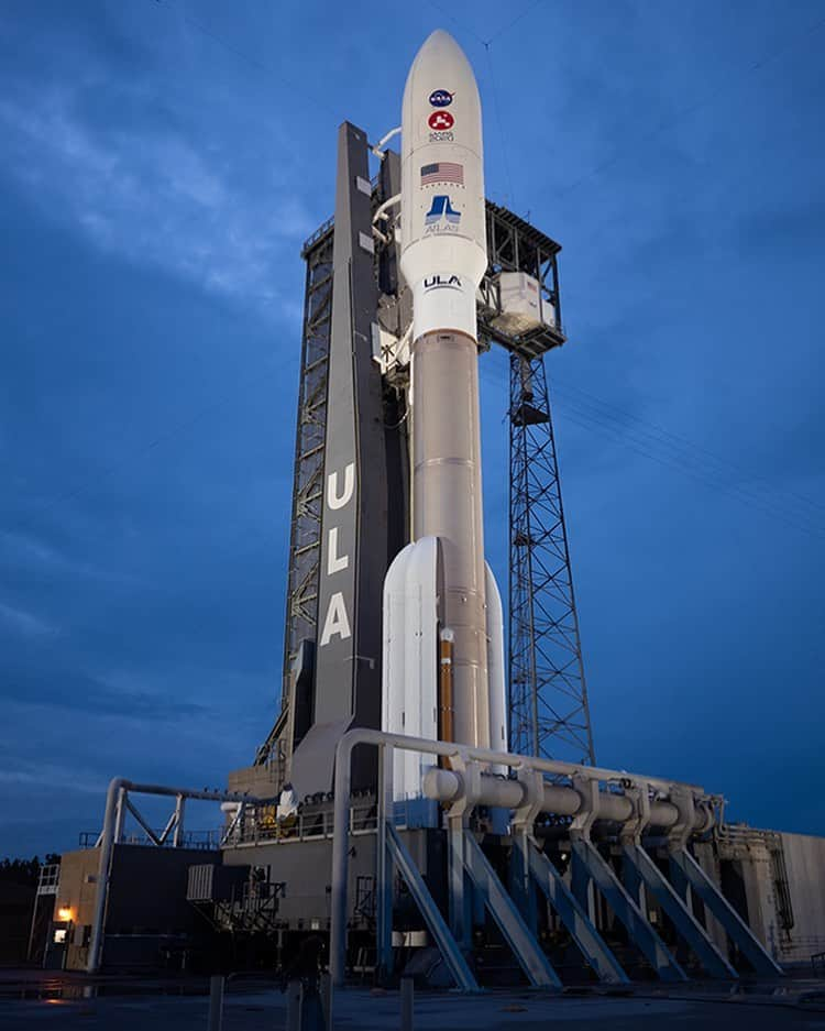 NASAさんのインスタグラム写真 - (NASAInstagram)「We’re ready. Are you?   A United Launch Alliance (@ulalaunch) Atlas V rocket sits on the launch pad at Space Launch Complex 41 at @nasakennedy with precious cargo onboard — the Perseverance rover, which is headed to the Red Planet to search for signs of ancient life.   Join us on the #CountdownToMars. Live coverage of the launch starts tomorrow at 7am ET. Click the link in the bio and set a reminder to watch 🚀  Credit: NASA/Joel Kowsky  #NASA #Mars #LetsGo」7月30日 6時12分 - nasa