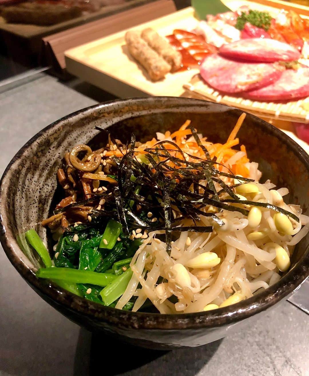 央川かこさんのインスタグラム写真 - (央川かこInstagram)「焼肉🥓 牛タンだいすき😍💋 いつもは石焼だけどピビンバも絶対に食べる🍚🙌 ・ #焼肉 #牛タン #うしすけ #肉 #ピビンバ #吉祥寺 #レースクイーン #ラウンドガール #モデル #ダイエット #トレーニング #筋トレ #ファスティング」7月30日 11時40分 - kako.717