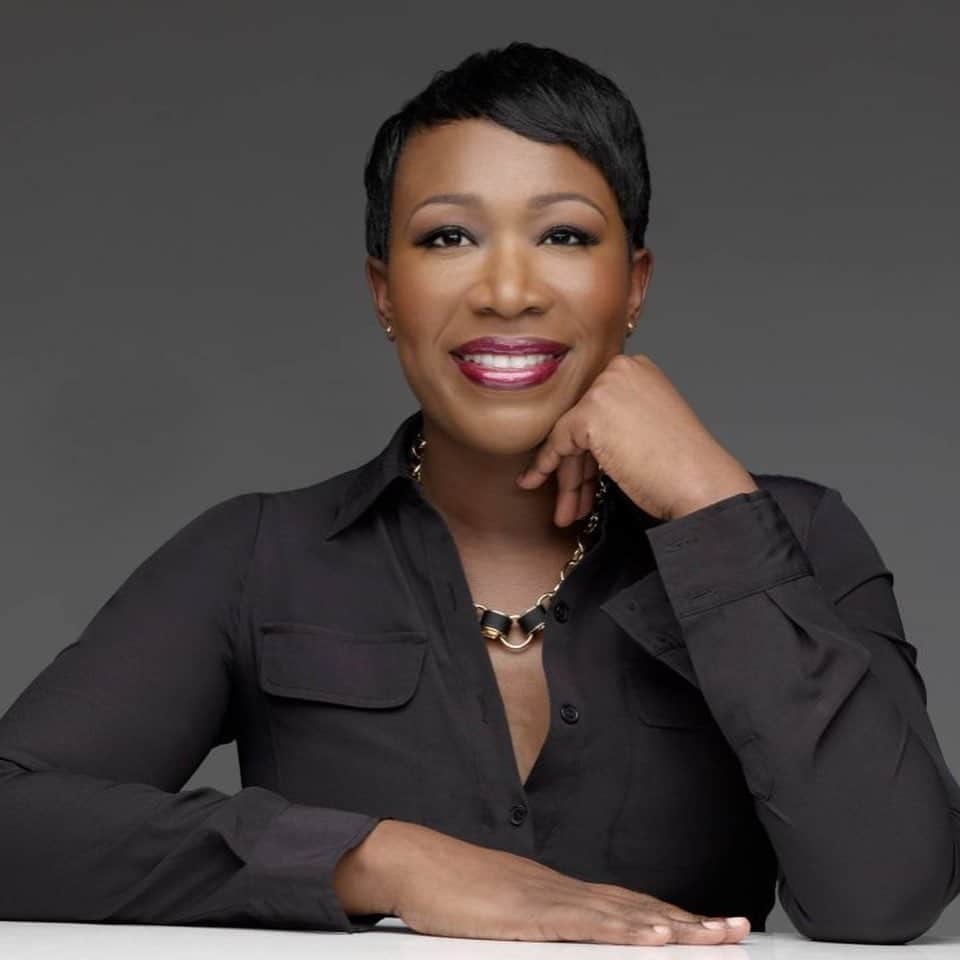 ガブリエル・ユニオンさんのインスタグラム写真 - (ガブリエル・ユニオンInstagram)「Today’s #wcw is host, mom, author and all-around force @joyannreid. Joy has been at the forefront of the cable-news conversation for everything going on in our world… and she has been a VOICE for this current time. She just announced her own show @TheReidOut, a Washington-based weeknight show… and I find comfort in knowing that I can tune-in and have her walk us through issues in a digestible way. Her show premiered at #1, scoring the 2nd highest rating ever at 7pm for a regularly scheduled show on @MSNBC. As a mom of 3, she still manages to do it - and do a damn good job! Let us lift her up in the light of goodness and hold her there.」7月30日 6時24分 - gabunion