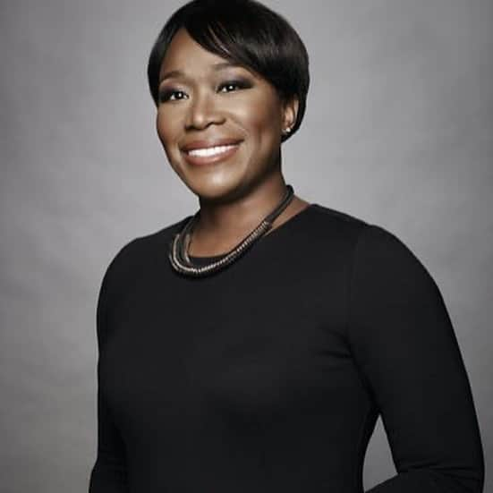 ガブリエル・ユニオンさんのインスタグラム写真 - (ガブリエル・ユニオンInstagram)「Today’s #wcw is host, mom, author and all-around force @joyannreid. Joy has been at the forefront of the cable-news conversation for everything going on in our world… and she has been a VOICE for this current time. She just announced her own show @TheReidOut, a Washington-based weeknight show… and I find comfort in knowing that I can tune-in and have her walk us through issues in a digestible way. Her show premiered at #1, scoring the 2nd highest rating ever at 7pm for a regularly scheduled show on @MSNBC. As a mom of 3, she still manages to do it - and do a damn good job! Let us lift her up in the light of goodness and hold her there.」7月30日 6時24分 - gabunion