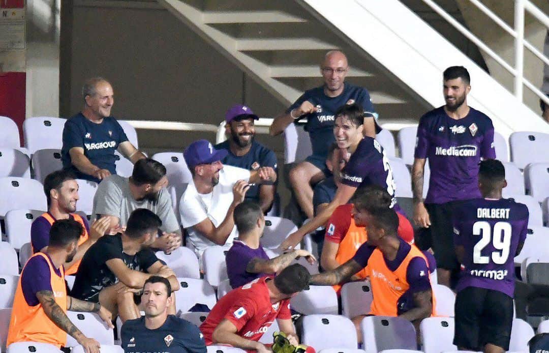 ACFフィオレンティーナさんのインスタグラム写真 - (ACFフィオレンティーナInstagram)「4️⃣-0️⃣ @fedexchiesa   #ForzaViola 💜 #Fiorentina  #FiorentinaBologna」7月30日 6時37分 - acffiorentina