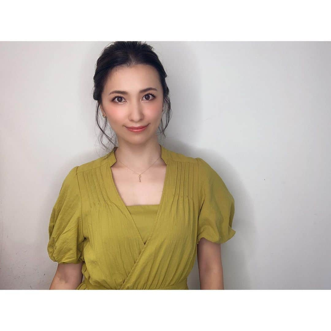 戸田れいさんのインスタグラム写真 - (戸田れいInstagram)「可愛くしてもらった🎀 @kooo2u  ・ ・ ・ #ヘアアレンジ#ヘアスタイル#ミディアム」7月30日 6時39分 - rei_toda