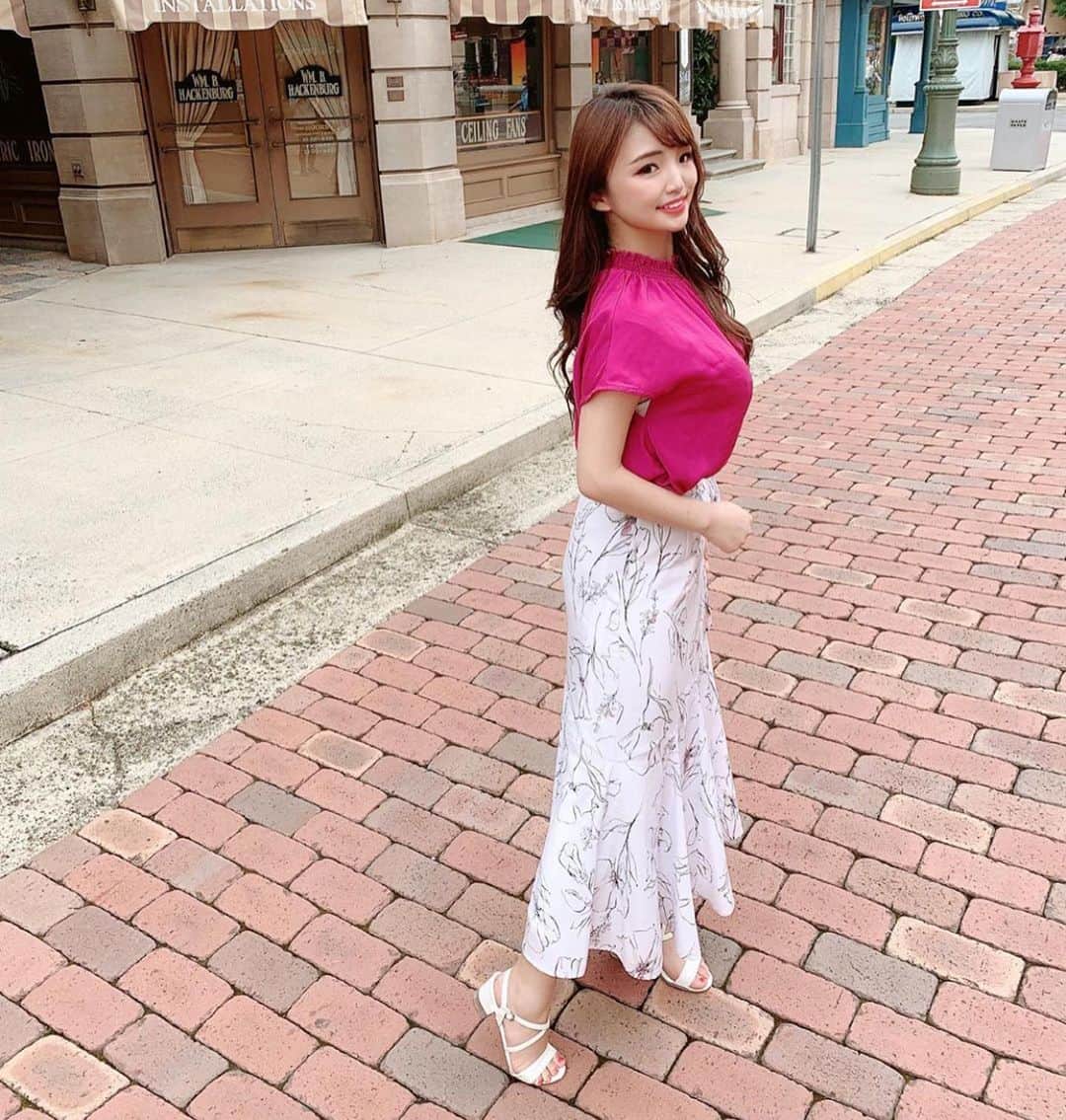 美女JAPANのインスタグラム：「どうも美女JAPANです！✨ ＊ ＊ 今回ご紹介するのはこの方‼️ ＊ ＊ ちぇりぐらむさん！@cherish.jp ＊ ＊ とってもスタイルいい！🙈💕 お洒落だし、全ての投稿が素敵💕 ＊ ＊ ちぇりぐらむさんのアカウントには他にも素敵な投稿がたくさんあります！✨ ＊ ＊ 皆さんも是非チェックしてみてね🧸 ＊ ＊ 明日の投稿もお楽しみに！！ ＊ ＊  #色気 #可愛い #綺麗 #かわいい #写真集 #モデル #美肌 #笑顔 #スタイル抜群 #可愛い #可愛すぎ #会いたい #天使 #美女 #美人 #美しい #清楚 #スタイル #色白 #スタイル抜群 #美脚 #素敵 #カワイイ #応援」