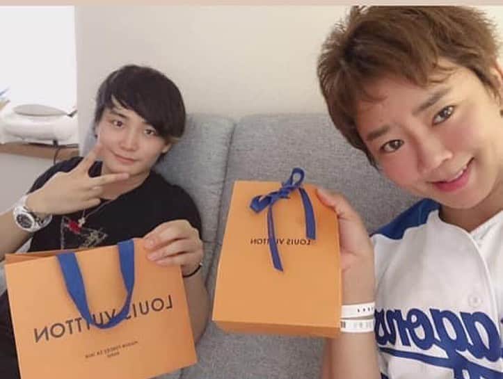 楽しんごさんのインスタグラム写真 - (楽しんごInstagram)「タイキ君お見舞いありがとう😊 #北山田#楽しんご#louisvuitton」7月30日 8時21分 - tanoshingo.official