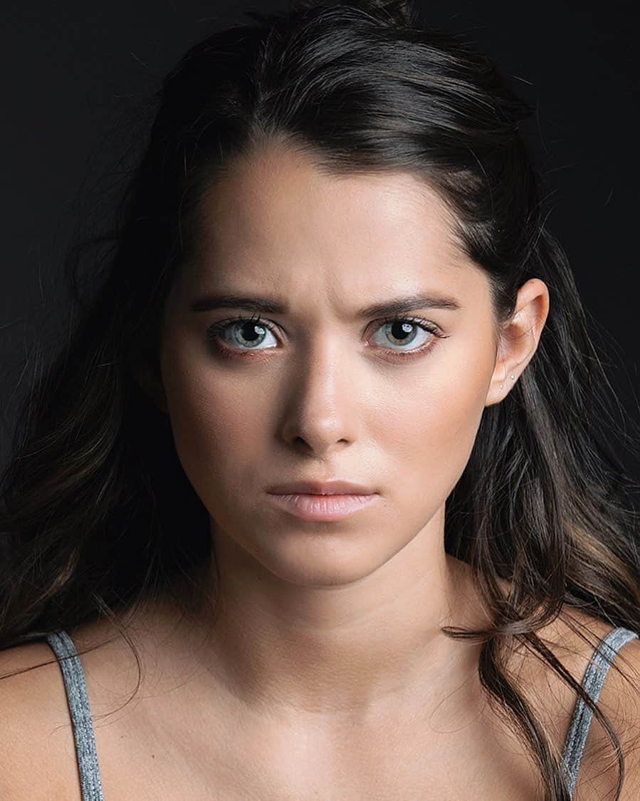 ミッチェル・オルベラのインスタグラム：「No acostumbro a subir este tipo de fotos perooo... ¿Me ven ustedes de mala? 😠」