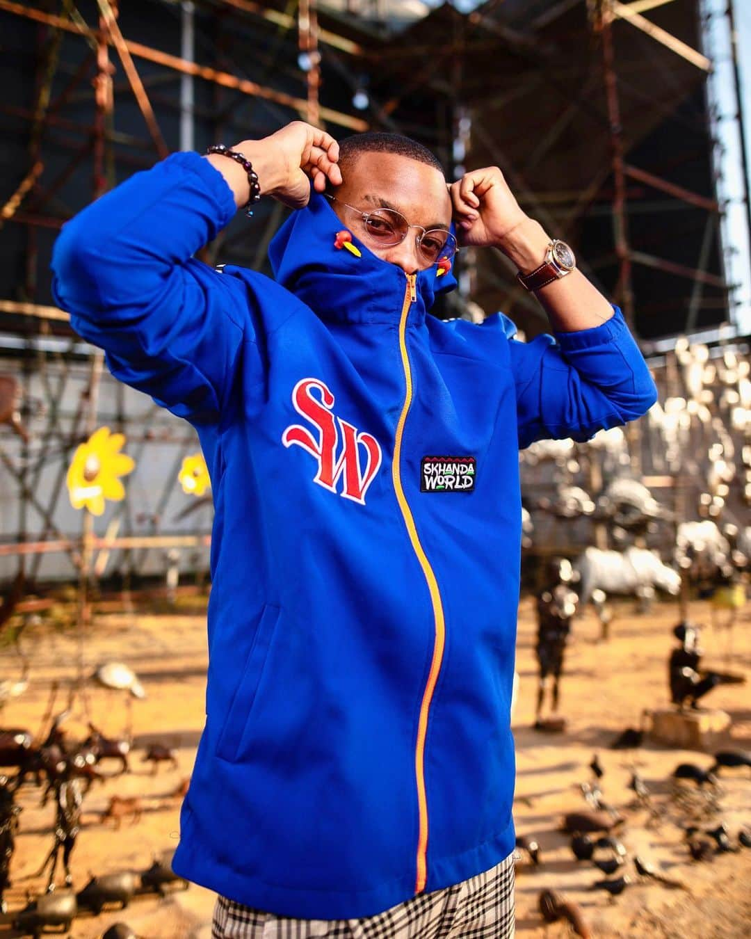 K.Oさんのインスタグラム写真 - (K.OInstagram)「Royal Blue @skhandaworld jacket. Order now via WhatsApp #swipeleft」7月30日 19時49分 - mrcashtime