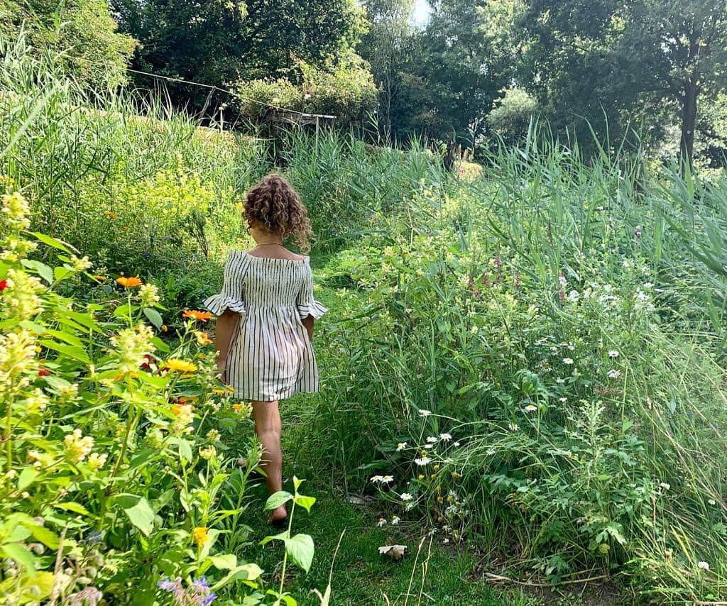 サネリー・ジェームズのインスタグラム：「Happy Birthday Myllena. You’re such a special girl and it’s a blessing to see how you’re finding your way in life. So so lobi from papa ♥️」