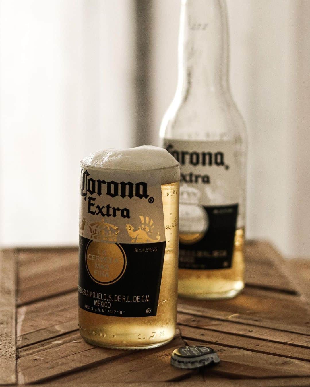 S.W.R-vintage alphabet-さんのインスタグラム写真 - (S.W.R-vintage alphabet-Instagram)「ビール瓶、飲み終わったら捨ててませんか？ ちょっと待ってちょっと待って！ 簡単DIYでオシャレなグラスに変身させてみよう😁 YouTubeに投稿しました！ Instagramストーリーからジャンプ😆👍」7月30日 20時10分 - swaro109
