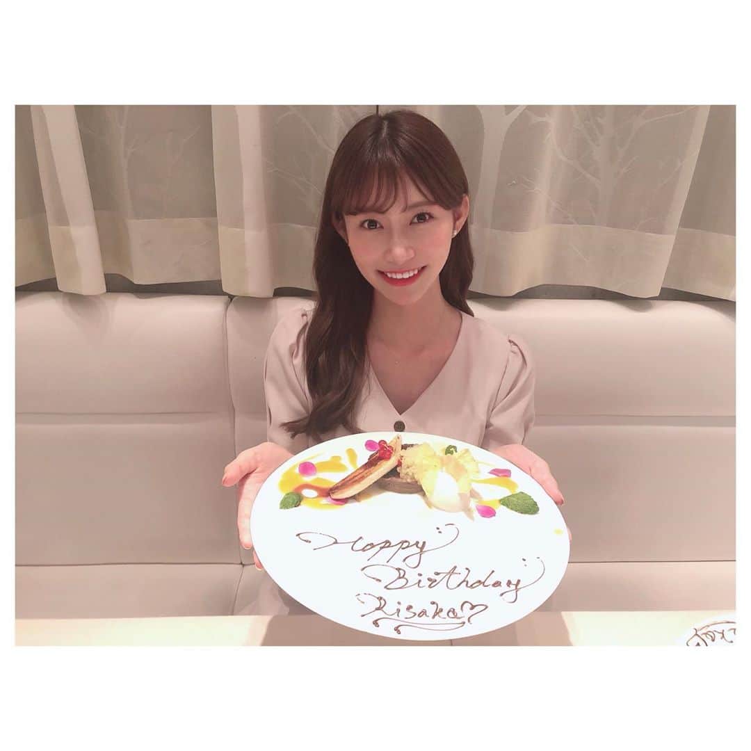 後藤理沙子のインスタグラム：「先日久々に会った友人達と、それぞれ お誕生日や結婚のお祝いをしました〜☺️みんなおめでとう、みんなそれぞれ幸せだね☺️ * #French #rirandture  #nagoya #model #birthday」